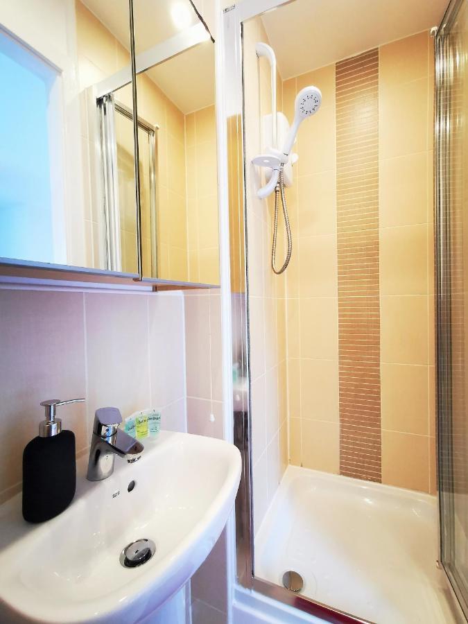 Lovely Holiday Home In Birmingham City Center 3 Bedrooms House By Hf Group Eksteriør billede